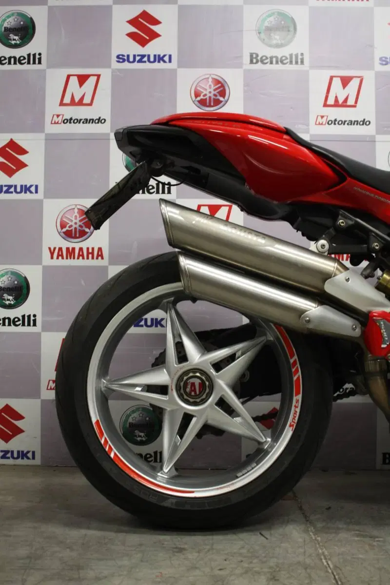 MV Agusta Brutale 910 S (2005 - 11) (4)
