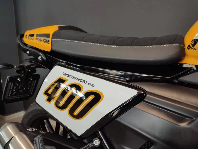 Triumph Tracker 400 (2026) (7)