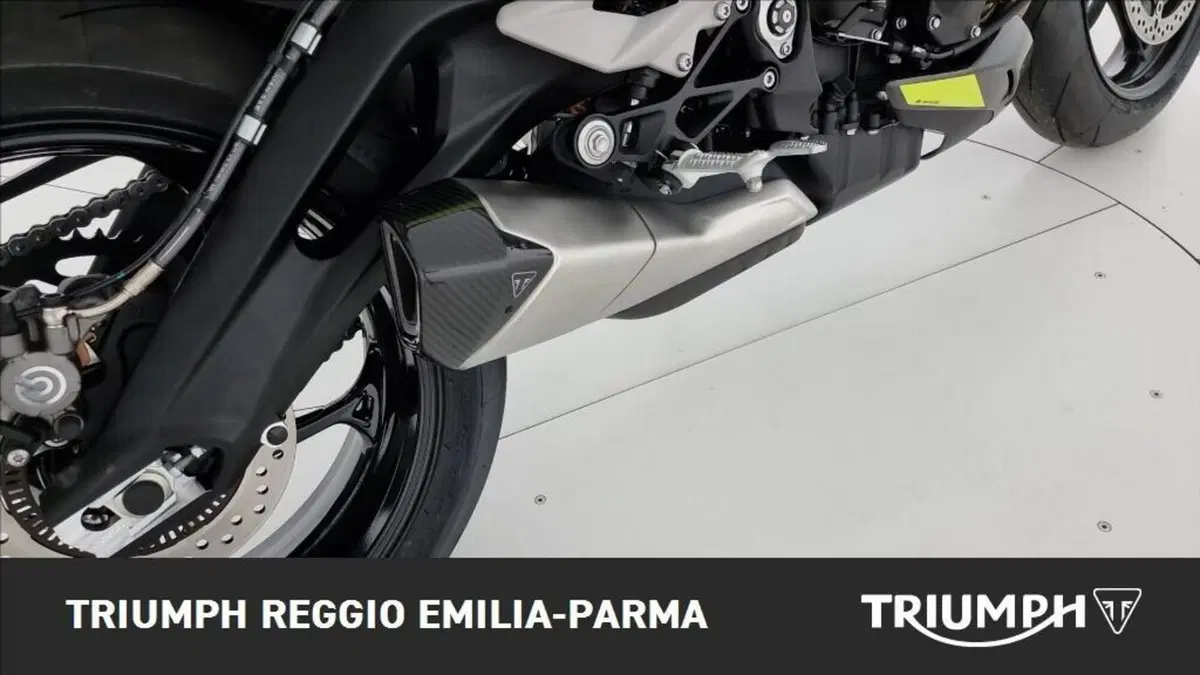 Triumph Street Triple 765 Moto2 (2026) (17)
