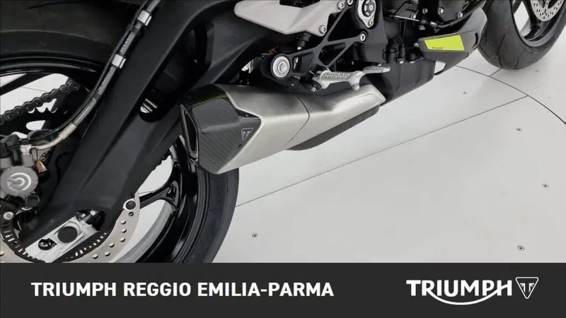 Triumph Street Triple 765 Moto2 (2026) (17)