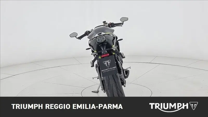 Triumph Street Triple 765 Moto2 (2026) (2)