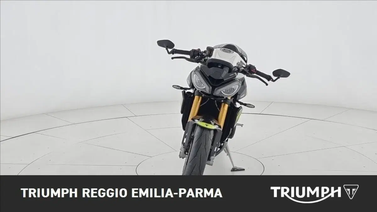 Triumph Street Triple 765 Moto2 (2026) (6)