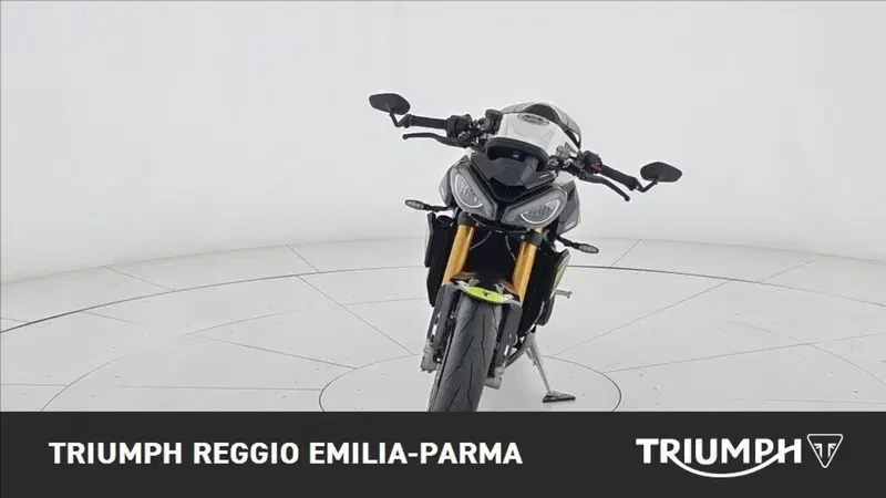 Triumph Street Triple 765 Moto2 (2026) (6)
