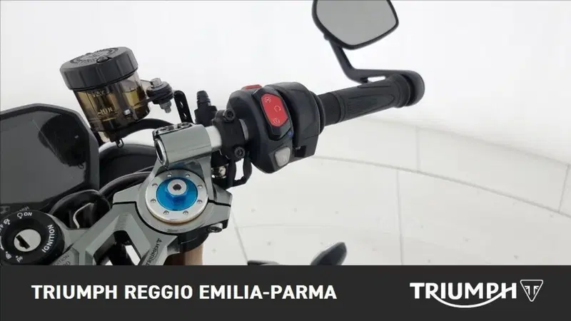Triumph Street Triple 765 Moto2 (2026) (10)