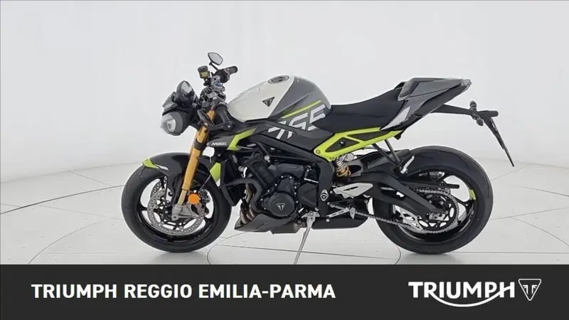 Triumph Street Triple 765 Moto2 (2026) (4)