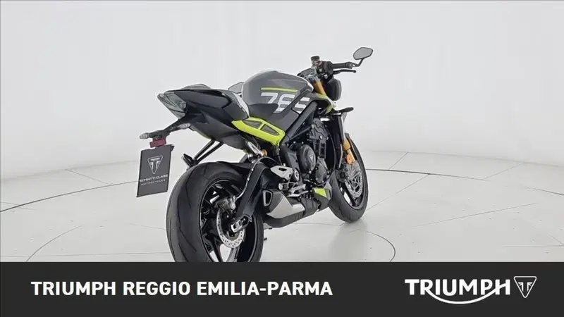 Triumph Street Triple 765 Moto2 (2026) (8)