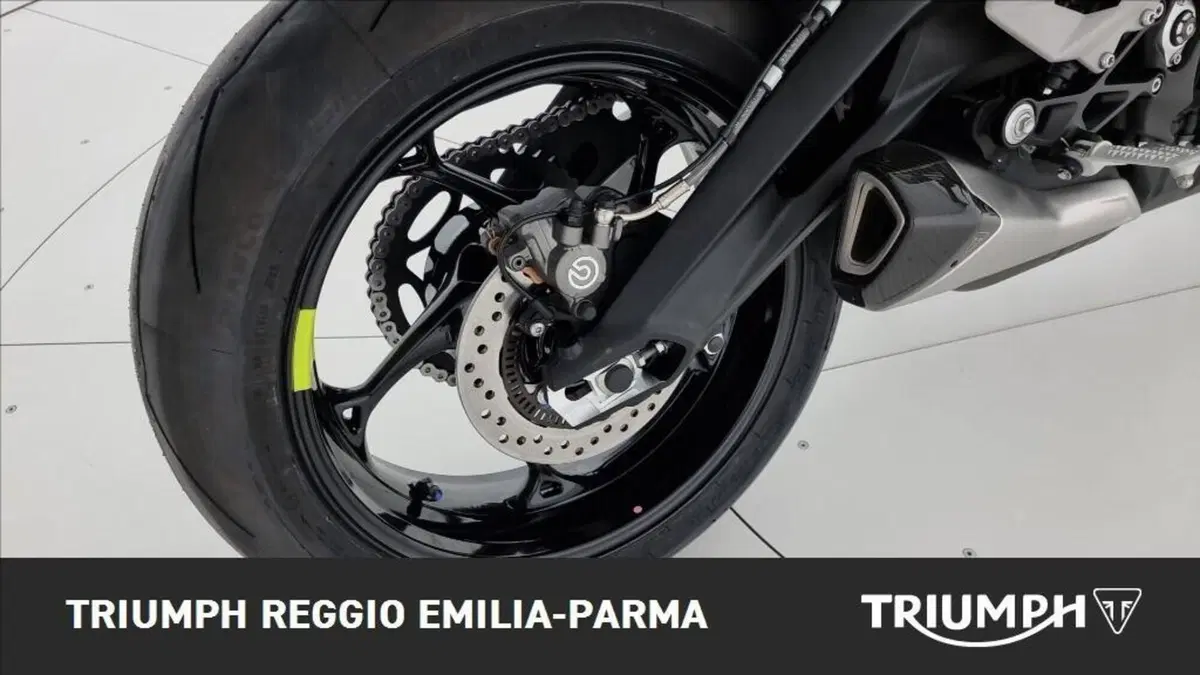 Triumph Street Triple 765 Moto2 (2026) (16)