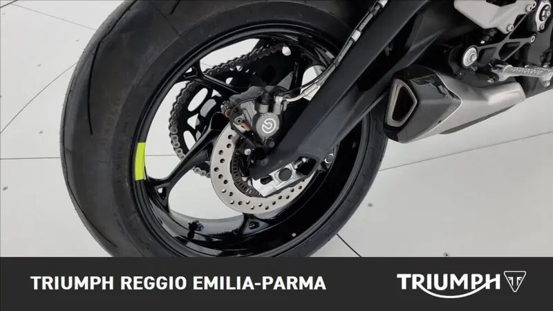 Triumph Street Triple 765 Moto2 (2026) (16)
