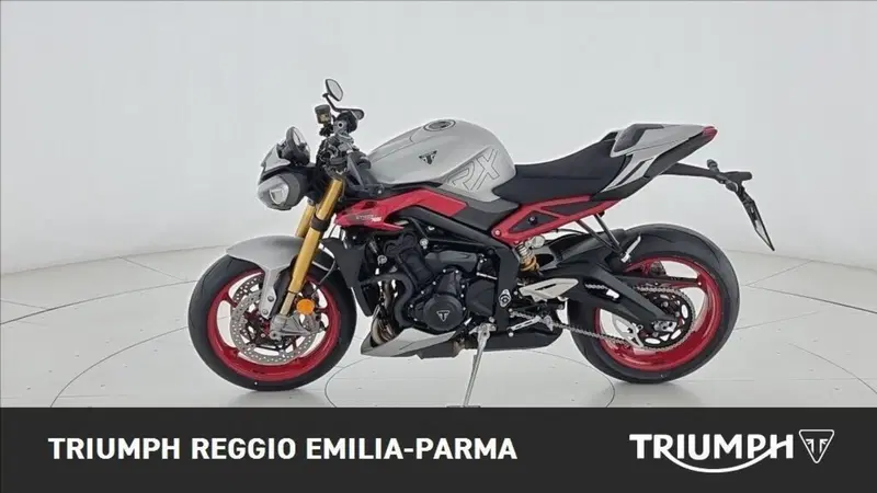 Triumph Street Triple 765 RX (2026) (5)