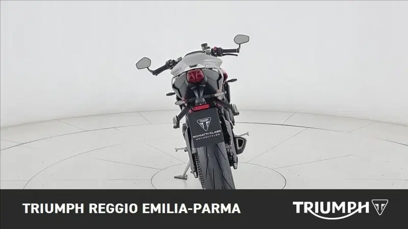 Triumph Street Triple 765 RX (2026) (3)
