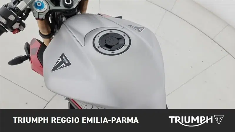 Triumph Street Triple 765 RX (2026) (12)