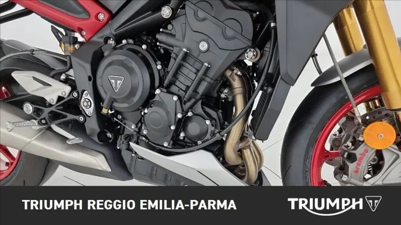 Triumph Street Triple 765 RX (2026) (20)