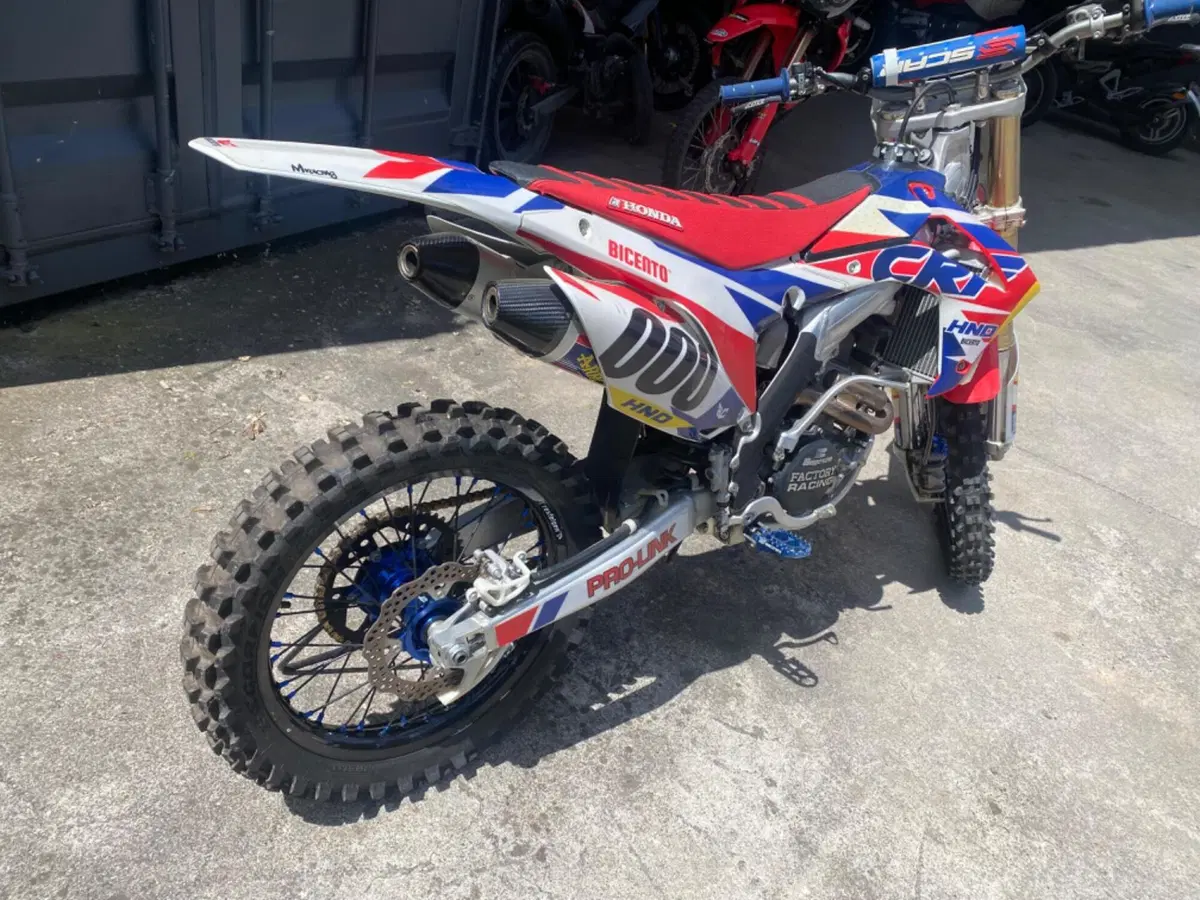 Honda CRF 250R (2014) (2)
