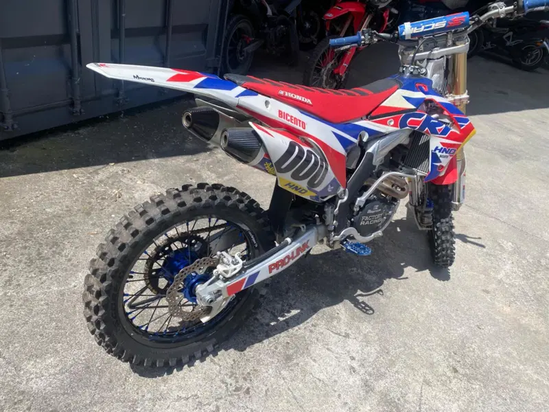 Honda CRF 250R (2014) (2)