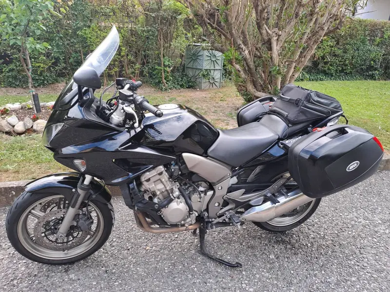 Honda CBF 1000 F (2010 - 13) (3)