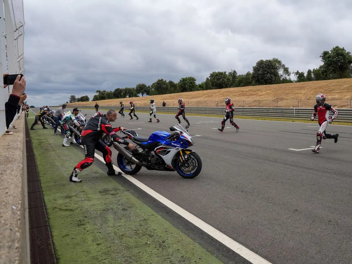 Suzuki GSX-R1000R (4)
