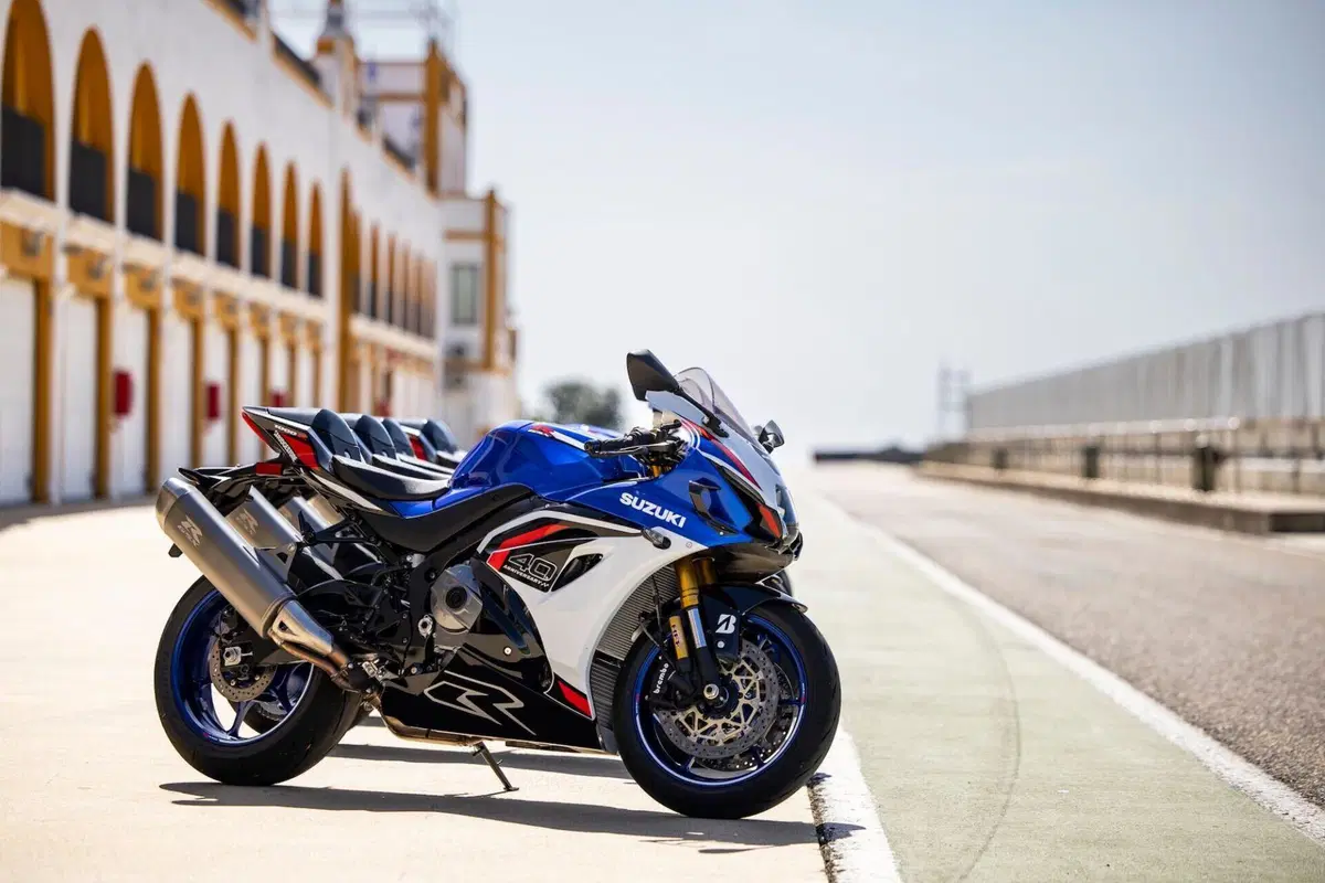 Suzuki GSX-R1000R (5)