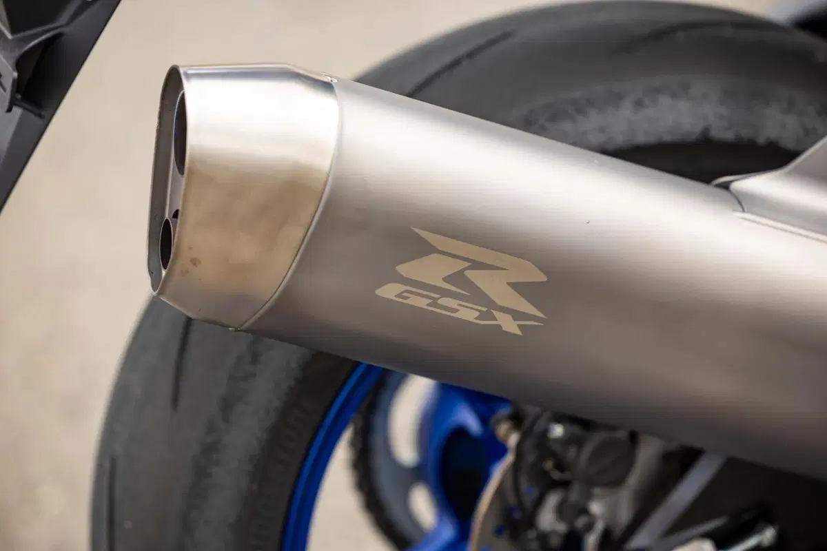 Suzuki GSX-R1000R (11)