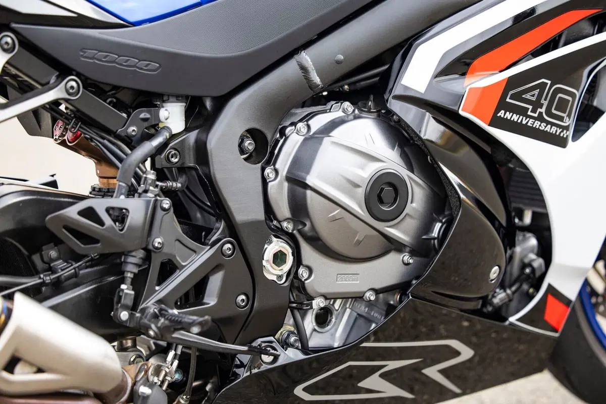 Suzuki GSX-R1000R (12)