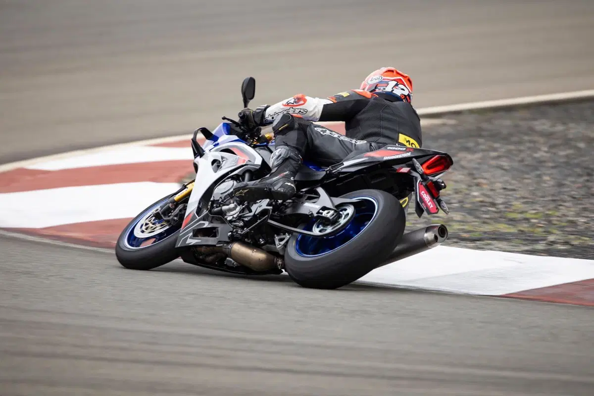 Suzuki GSX-R1000R (23)
