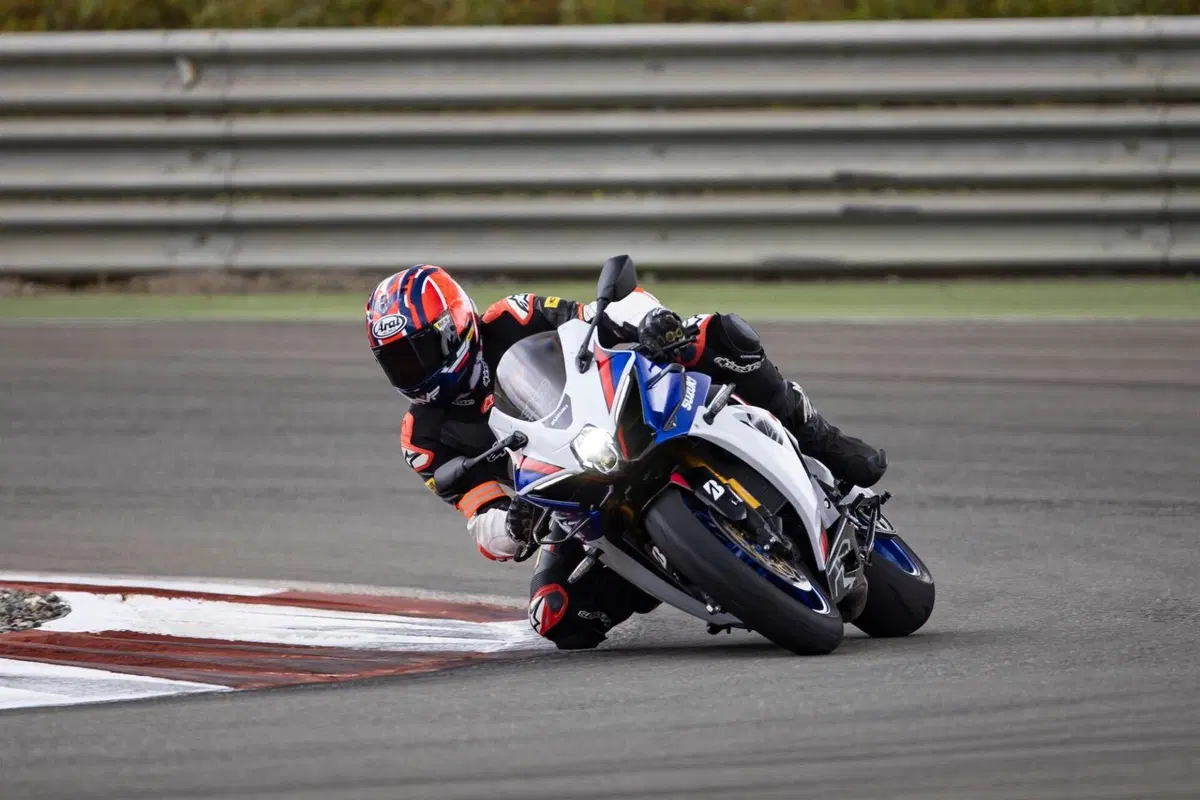 Suzuki GSX-R1000R (24)