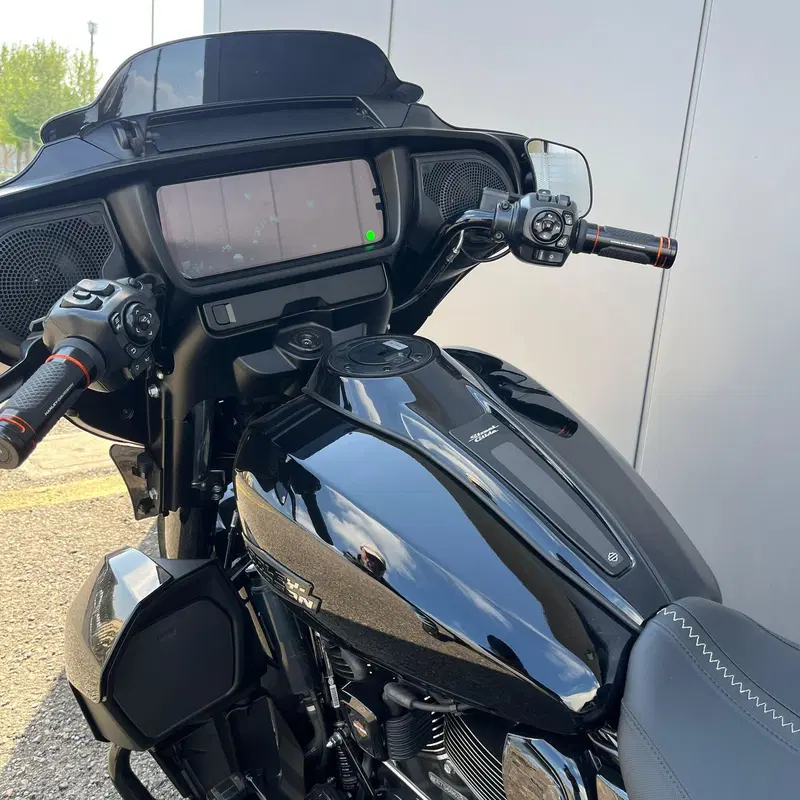Harley-Davidson Street Glide (2024 - 26) (21)