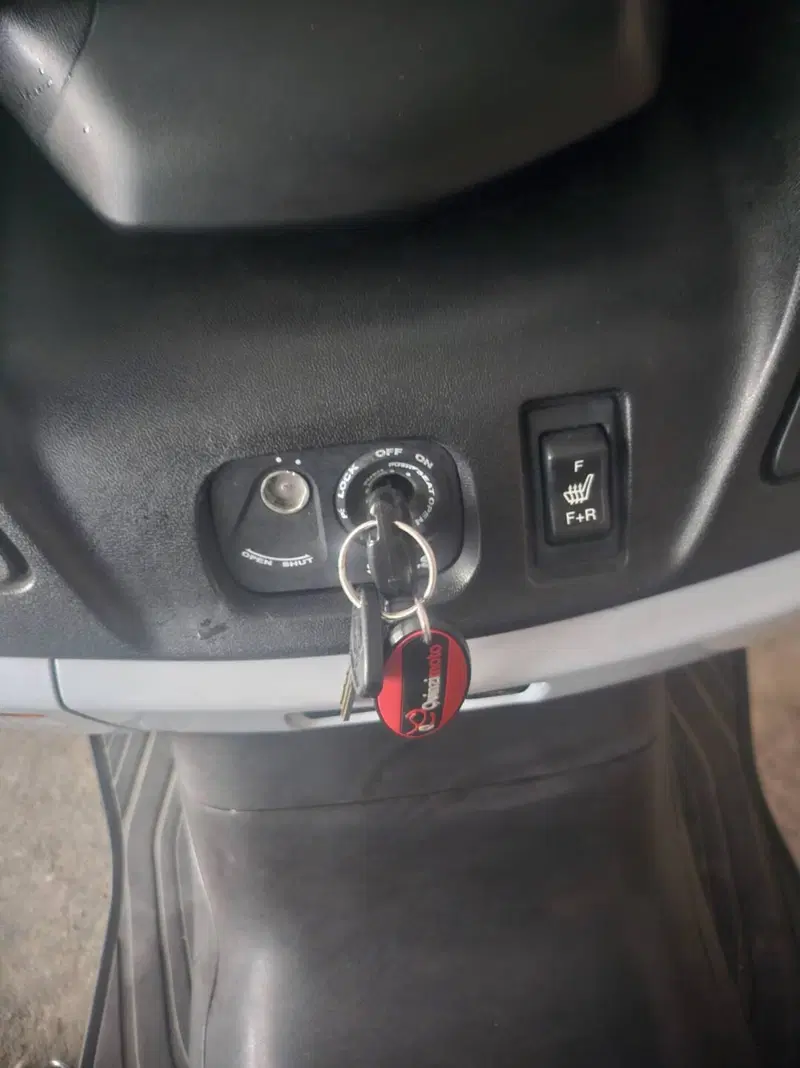 Suzuki Burgman AN 650 Executive ABS (2013 - 17) (9)