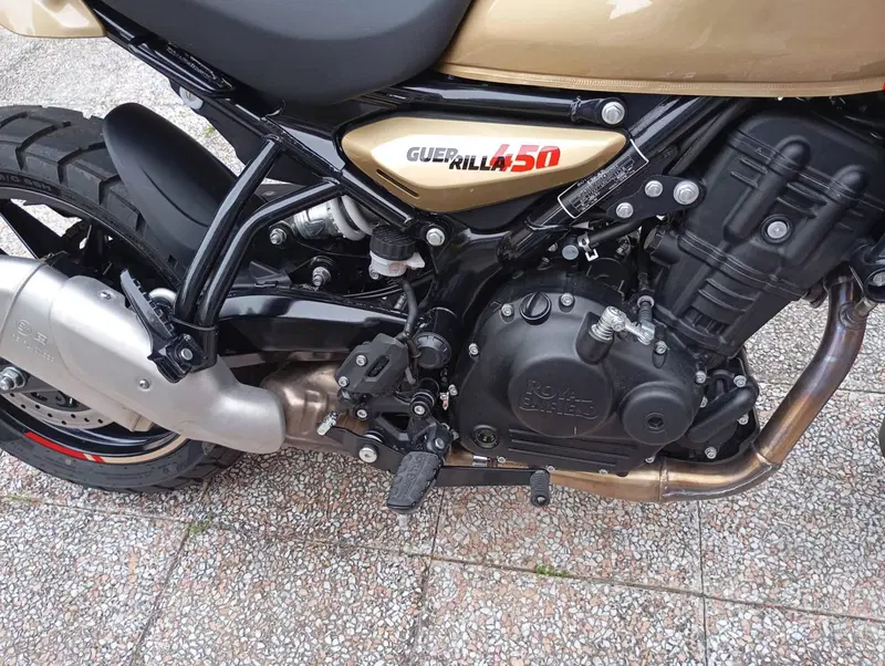 Royal Enfield Guerrilla 450 (2024 - 26) (5)
