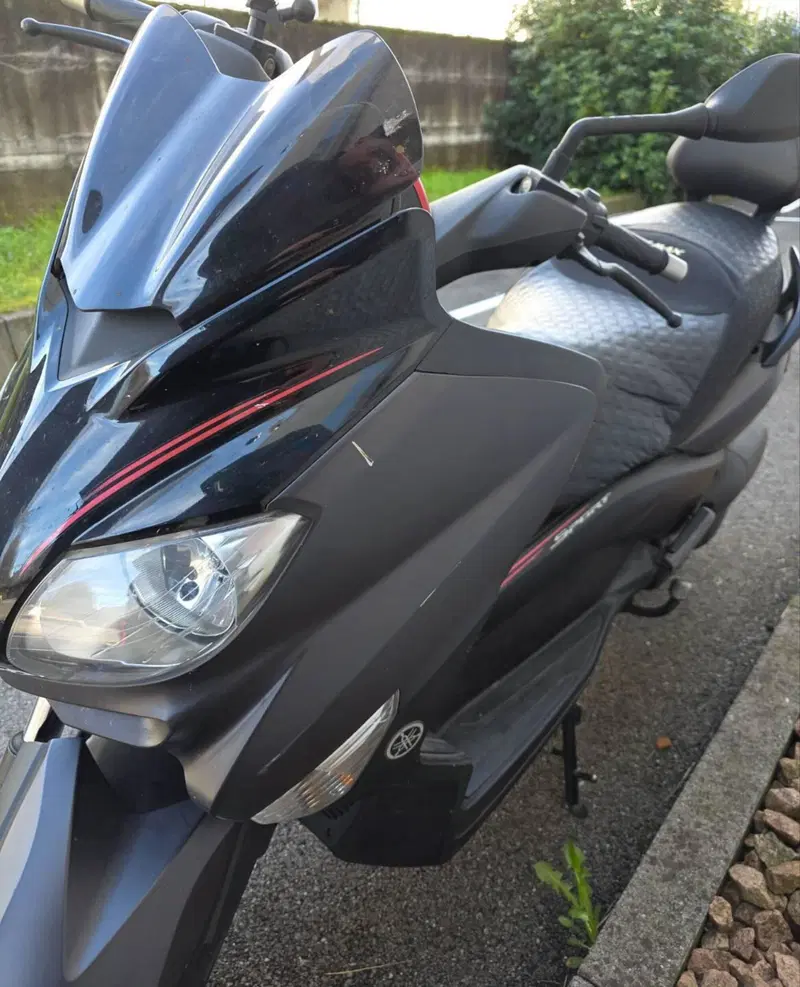 Yamaha X-Max 250 Sport (2011 - 13) (3)