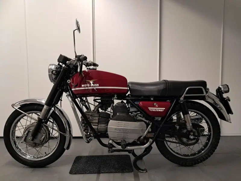 Moto Guzzi Nuovo falcone 500 