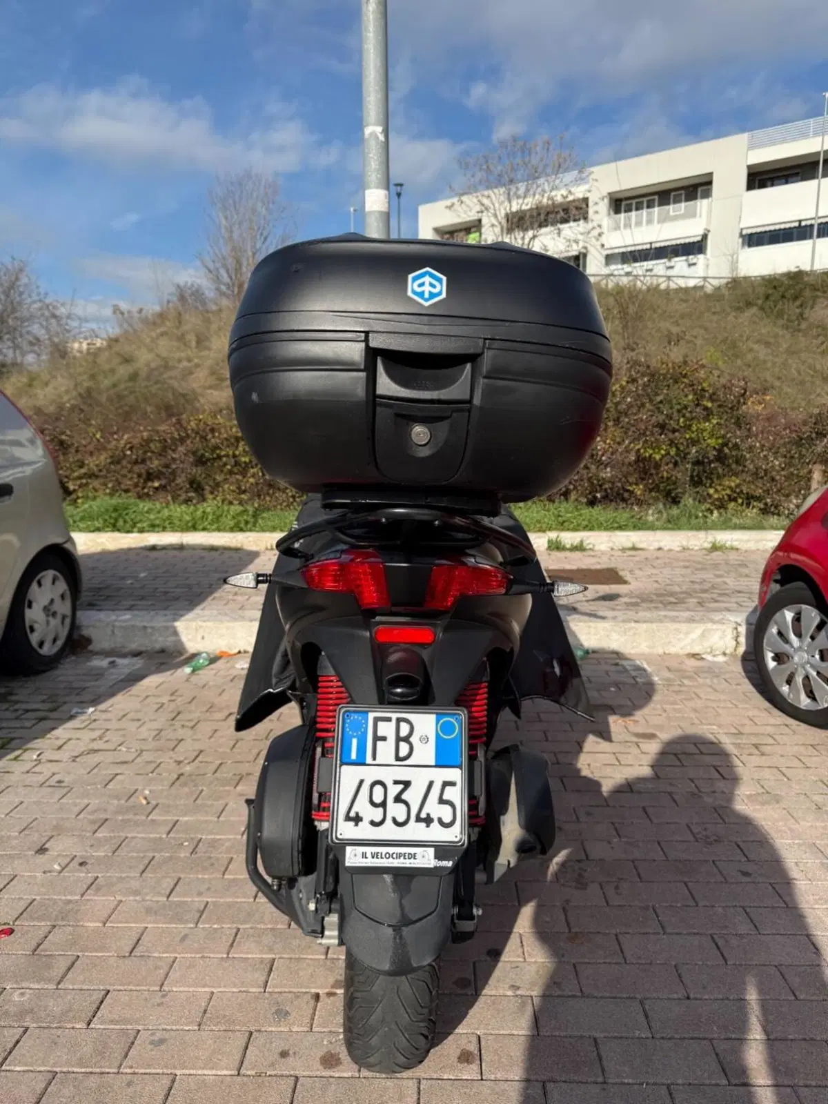 Piaggio MP3 300 Sport ABS Hpe (2021 - 24) (2)