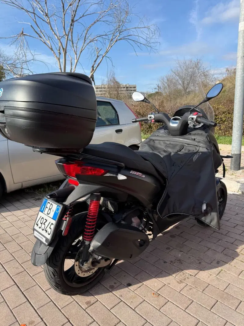Piaggio MP3 300 Sport ABS Hpe (2021 - 24) (3)