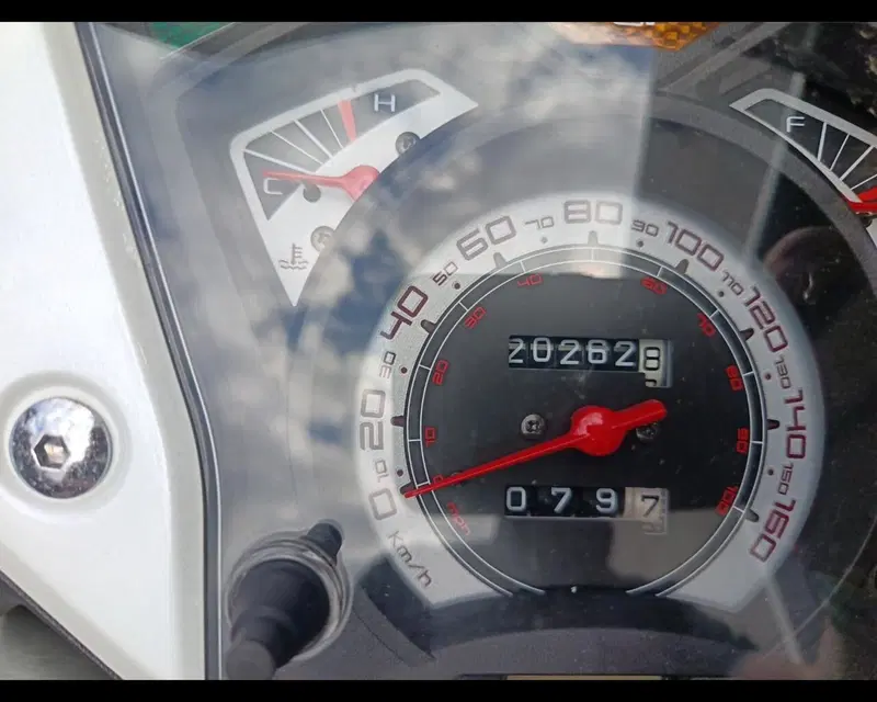 Honda SH 150i (2009 - 12) (5)