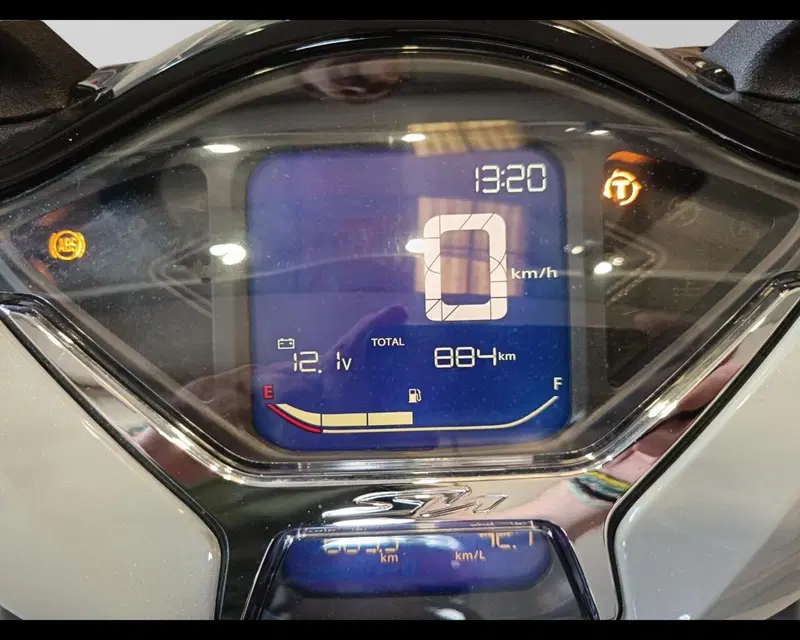 Honda SH 125i Vetro (2024 - 25) (5)