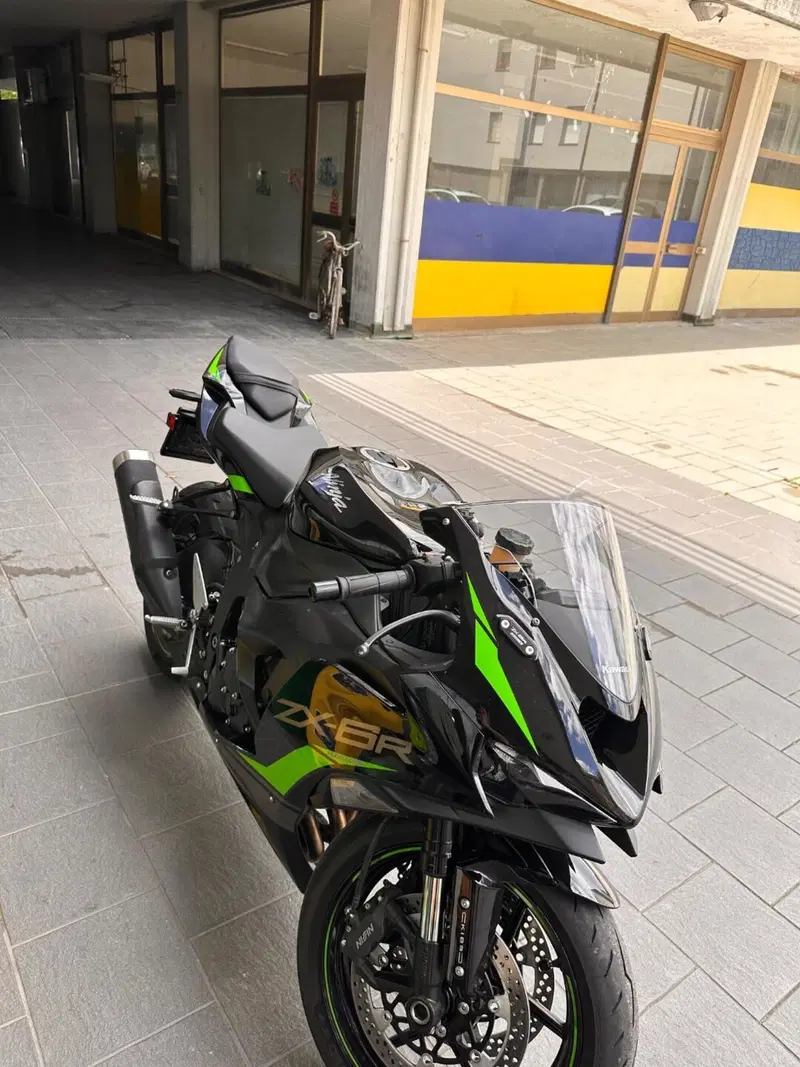Kawasaki Ninja 636 ZX-6R (2024 - 26) (3)