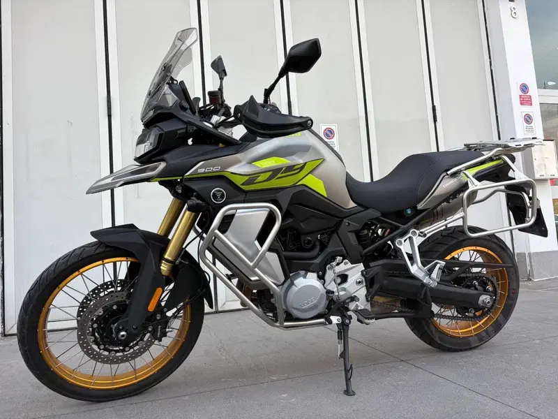 Voge Valico 900DSX (2024 - 26) (5)
