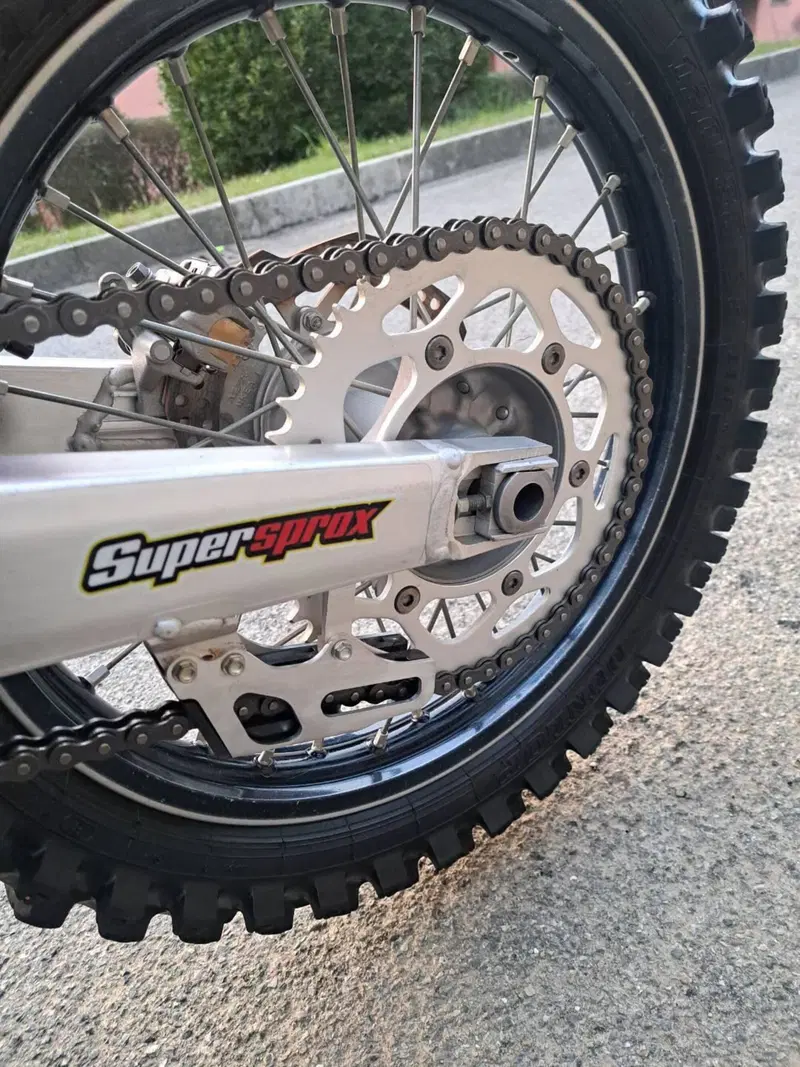Honda CRF 450R (2025) (3)
