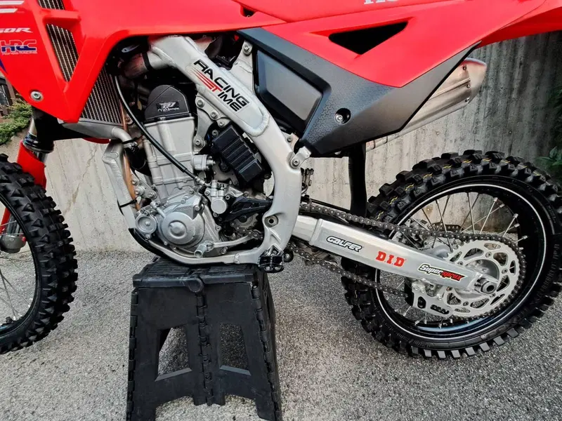 Honda CRF 450R (2025) (10)