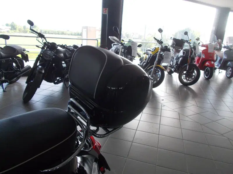 Vespa GTS 300 Super Hpe (2021 - 22) (5)