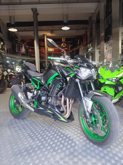 Kawasaki Z 900 (2021 - 24) usata