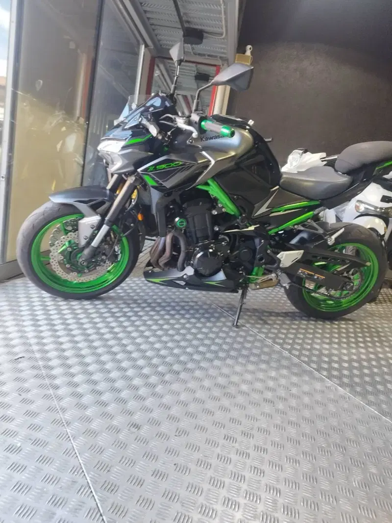 Kawasaki Z 900 (2021 - 24) (3)