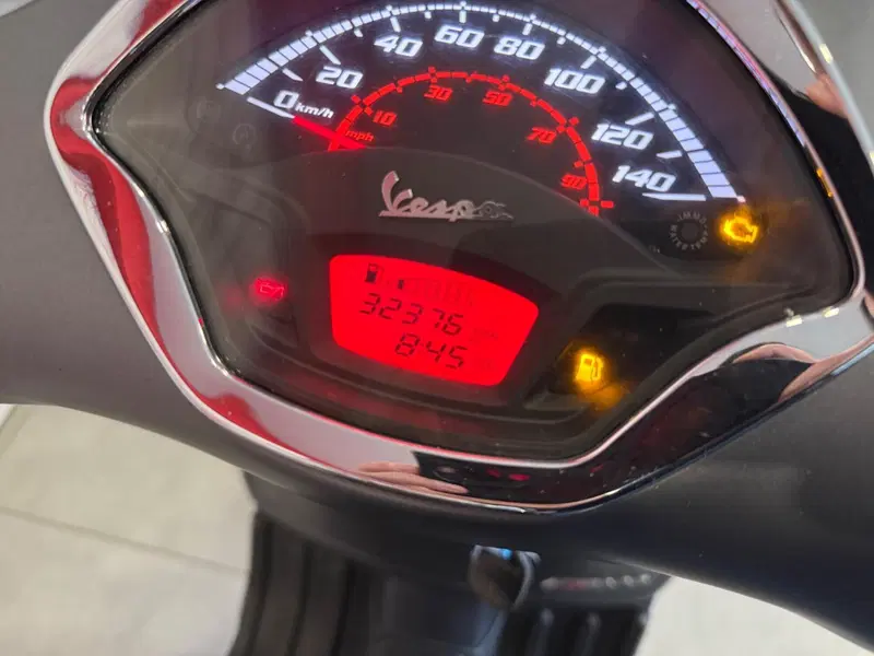 Vespa GTS 300 Super Sport Hpe (2021 - 22) (7)
