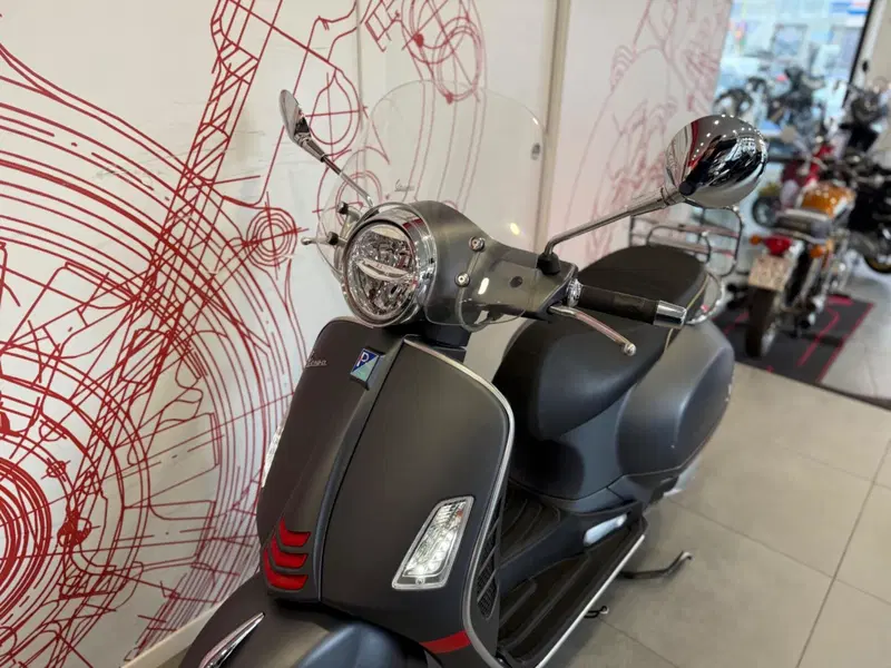 Vespa GTS 300 Super Sport Hpe (2021 - 22) (14)