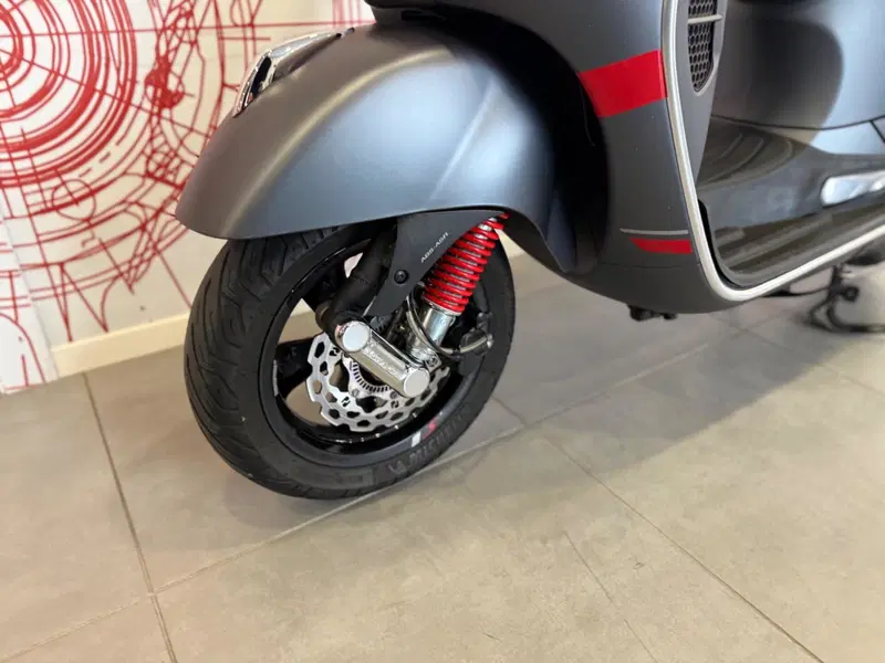 Vespa GTS 300 Super Sport Hpe (2021 - 22) (13)