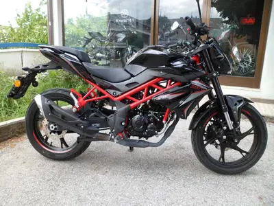 Benelli BN 125 (2021 - 25) usata