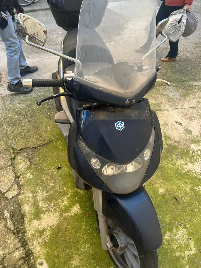 Piaggio Beverly 400 i.e. (2006 - 10) (2)