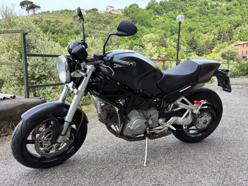 Ducati Monster S2 R Dark (2004 - 06) (2)