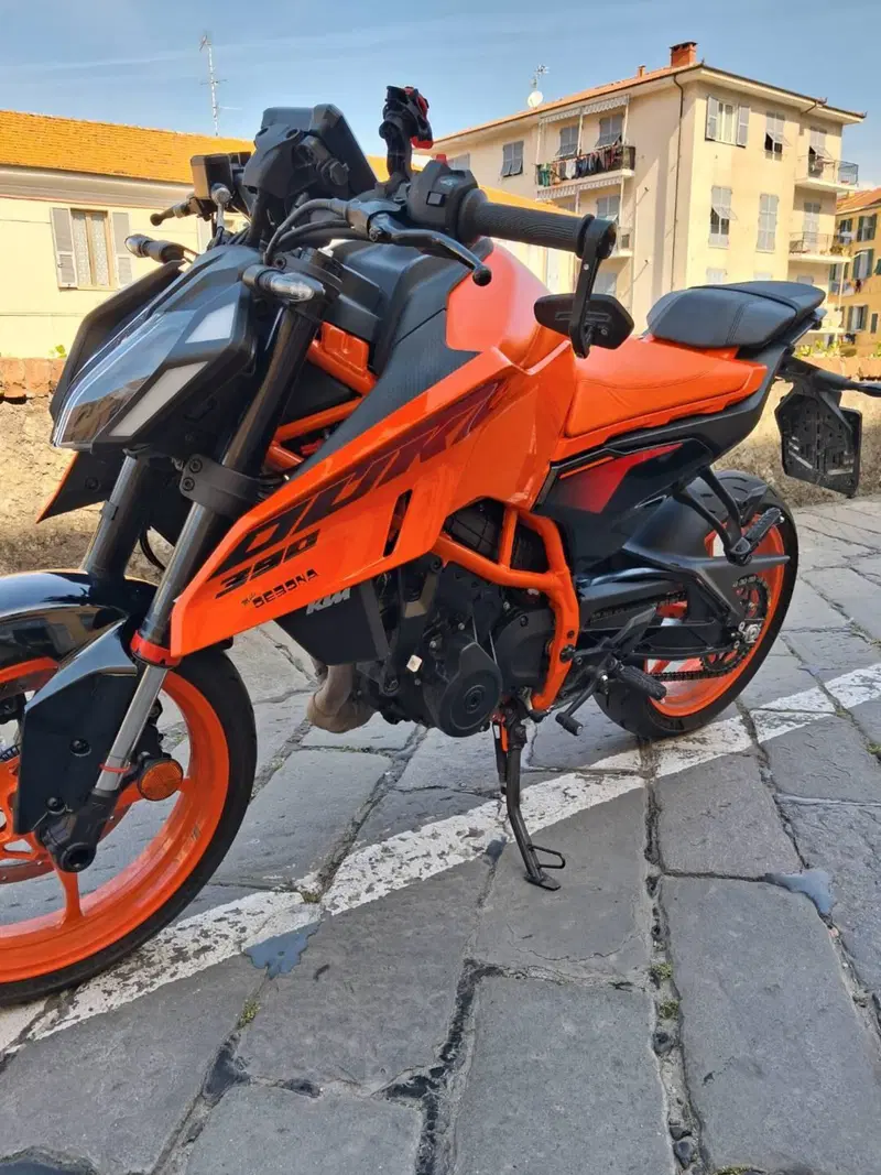 KTM 390 Duke (2024 - 25) (2)