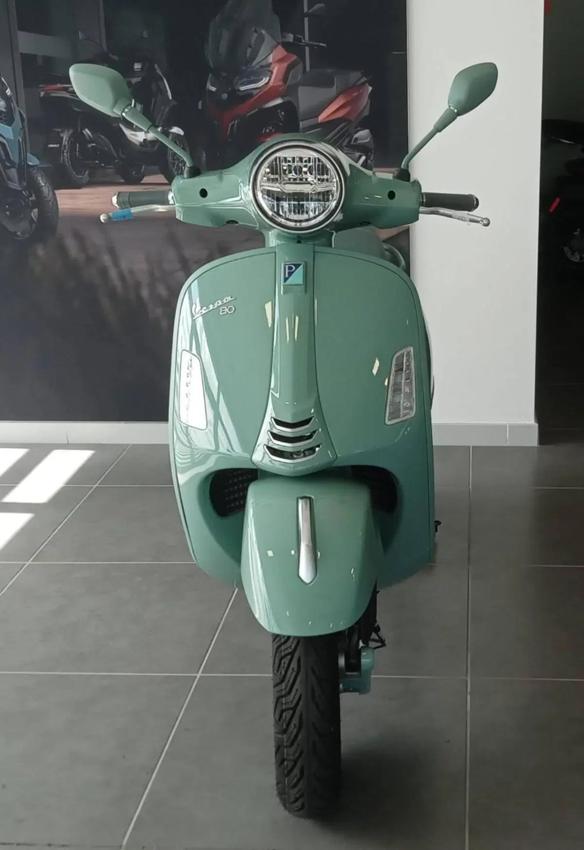 Vespa GTS 310 80th (2026) (2)