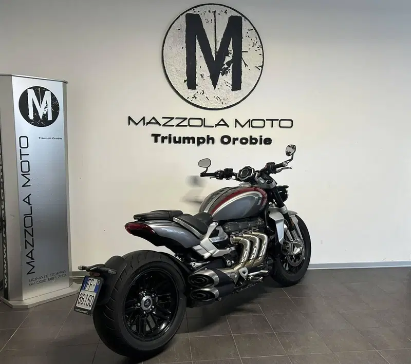 Triumph Rocket 3 R (2021 - 24) (2)